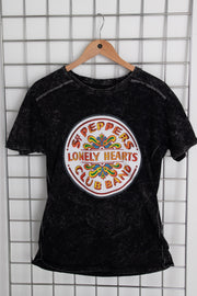 Daisy Street Licensed Relaxed T-Shirt With The Beatles Lonely Hearts Print