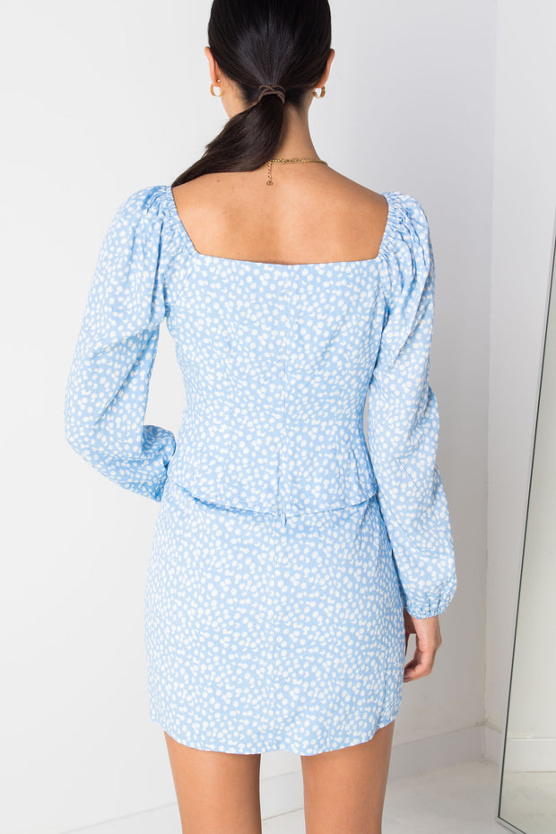 Daisy Street Floral Milkmaid Top in Blue
