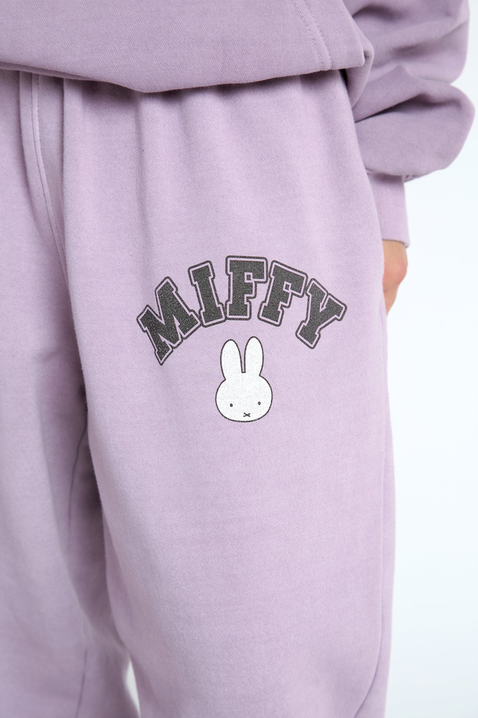 ◆ miffy Miffy x Daisy St. Dusty Pink Jogger – Daisy Street