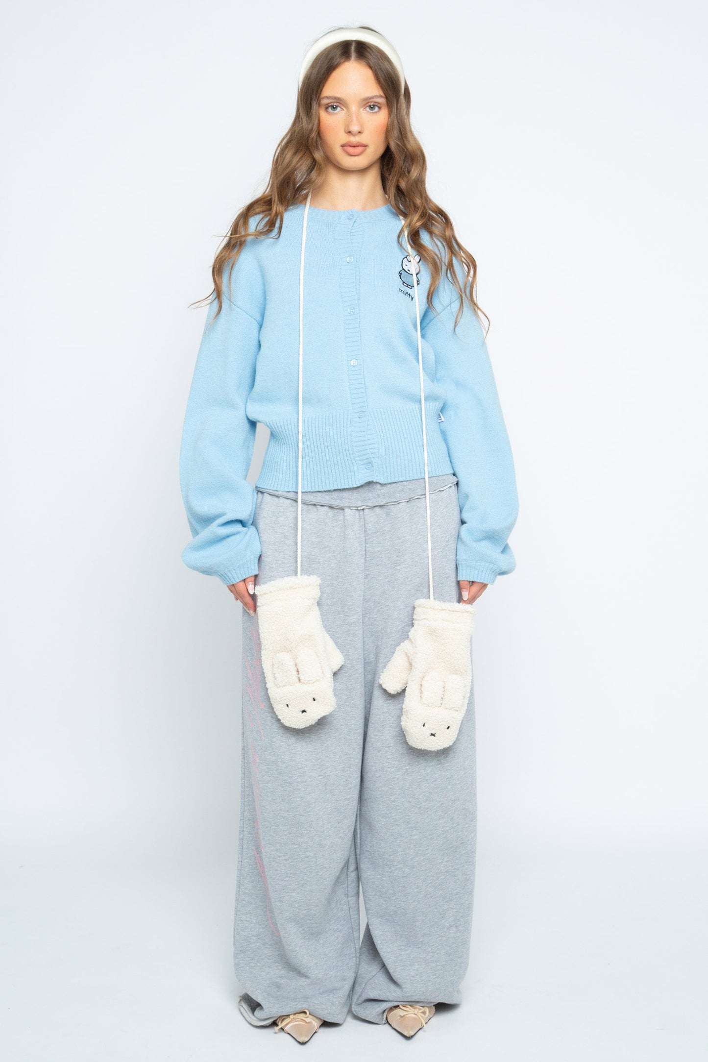 Miffy x Daisy St. Borg Mittens