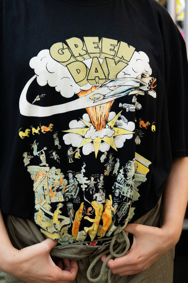 Daisy Street Relaxed T-Shirt with Green Day Dookie Graphic
