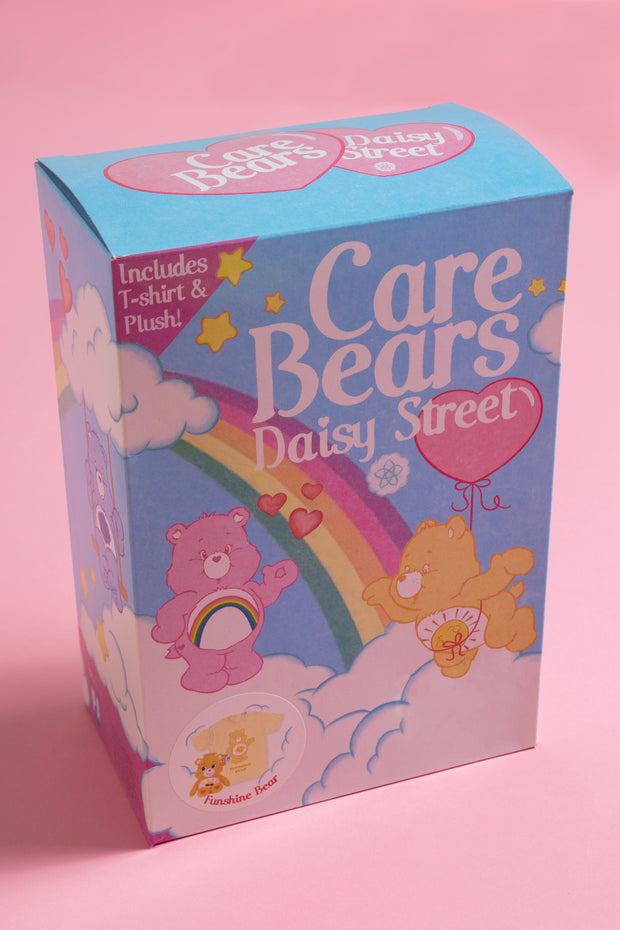 Daisy Street X Care Bears Relaxed with Plush Toy T-Shirt in Green