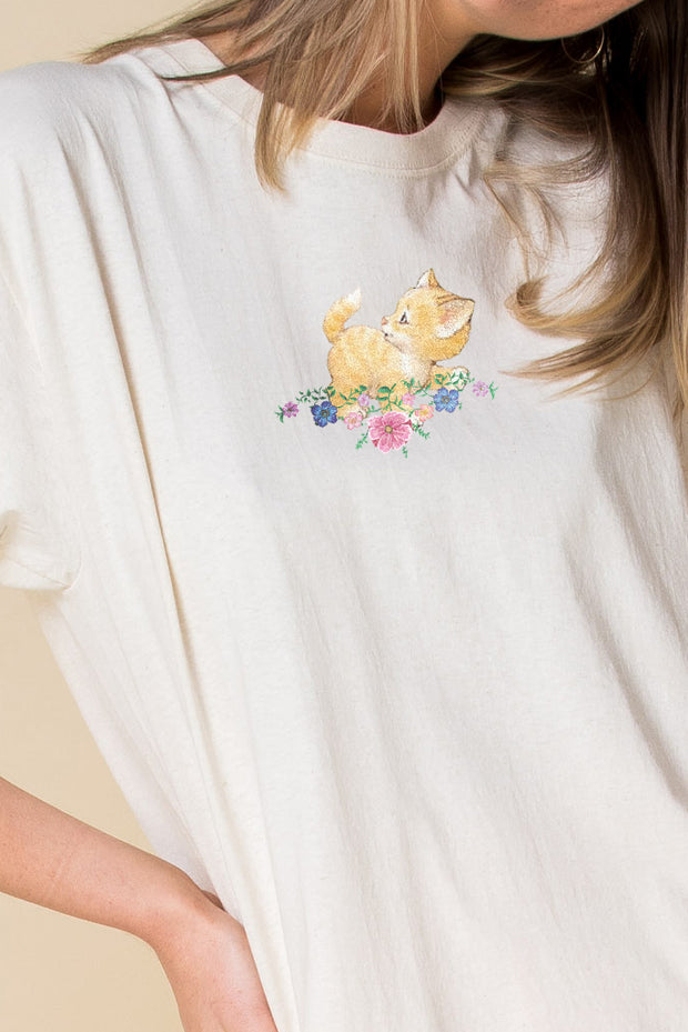 Daisy Street Relaxed T-Shirt with Cute Cat Print